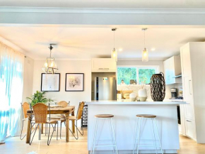 Rosebud Lovely House - Mornington Peninsula 3 BR holiday house - Jacuzzi - BBQ - Basketball ring - Beach - Hot springs